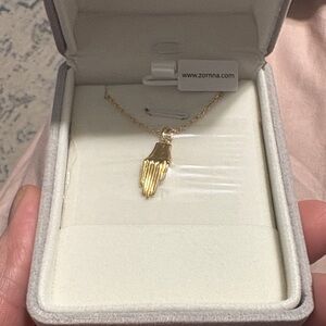 Zornna “Hope” Hand Necklace - Golden